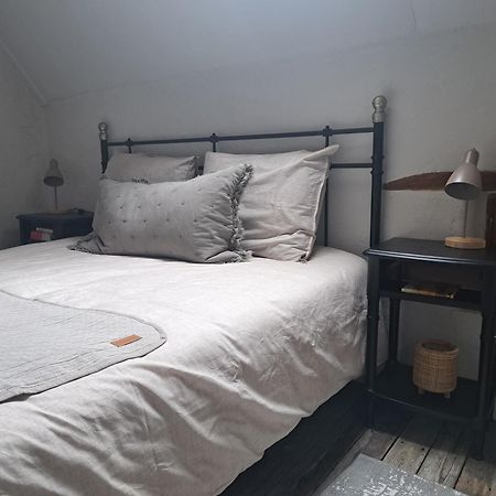 Chez Nous Bed & Breakfast Brigueuil-le-Chantre Екстериор снимка