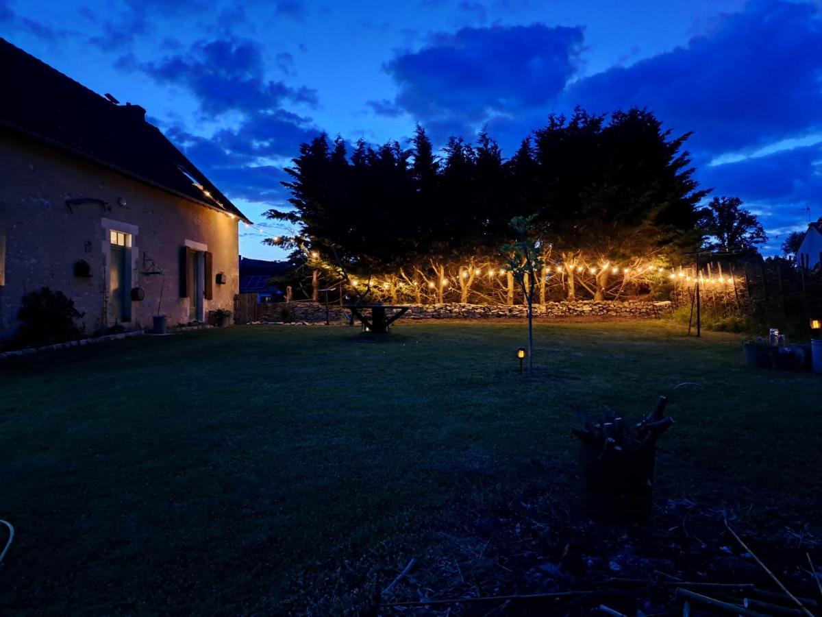 Chez Nous Bed & Breakfast Brigueuil-le-Chantre Екстериор снимка