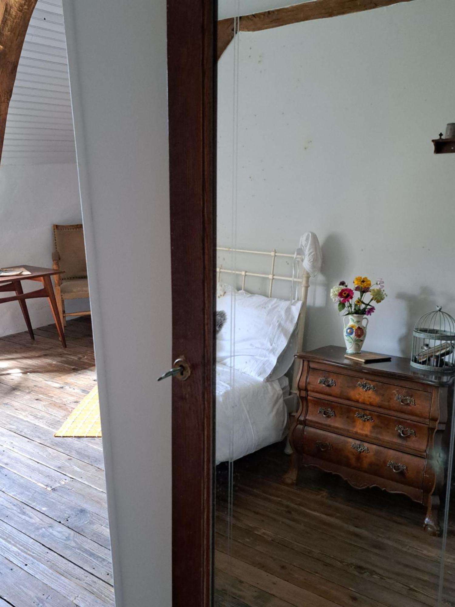 Chez Nous Bed & Breakfast Brigueuil-le-Chantre Екстериор снимка