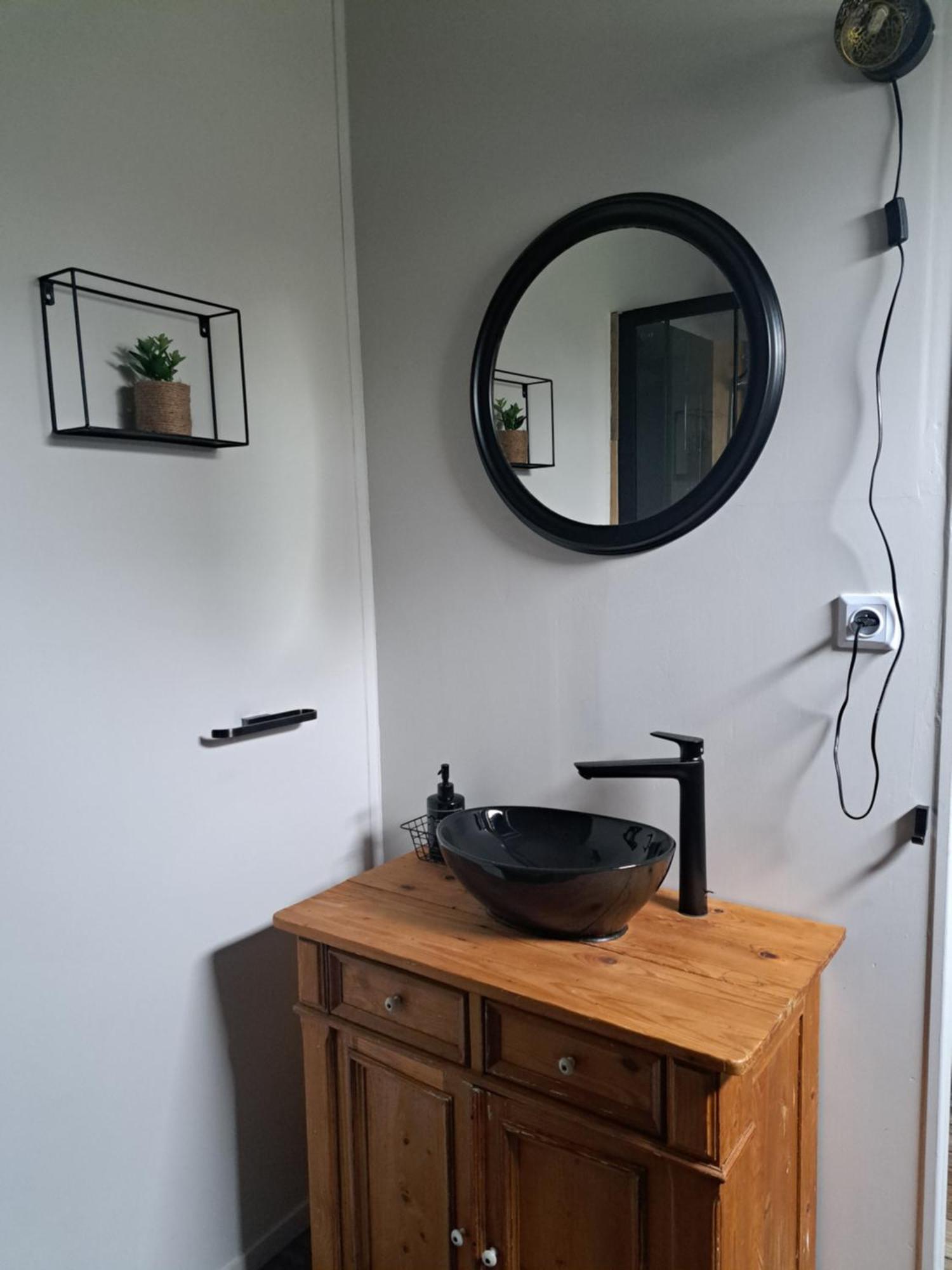 Chez Nous Bed & Breakfast Brigueuil-le-Chantre Екстериор снимка